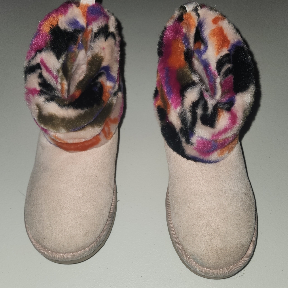 ‼️OFFERS‼️Ugg Fluff Multicolor Quilted Motlee Suede/Sheepskin Boots Size 8.5-9.